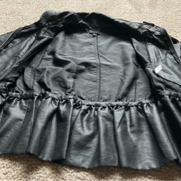 ANNA SUI - Short Sleeve Lightweight Jacket - Picture 5 of 8